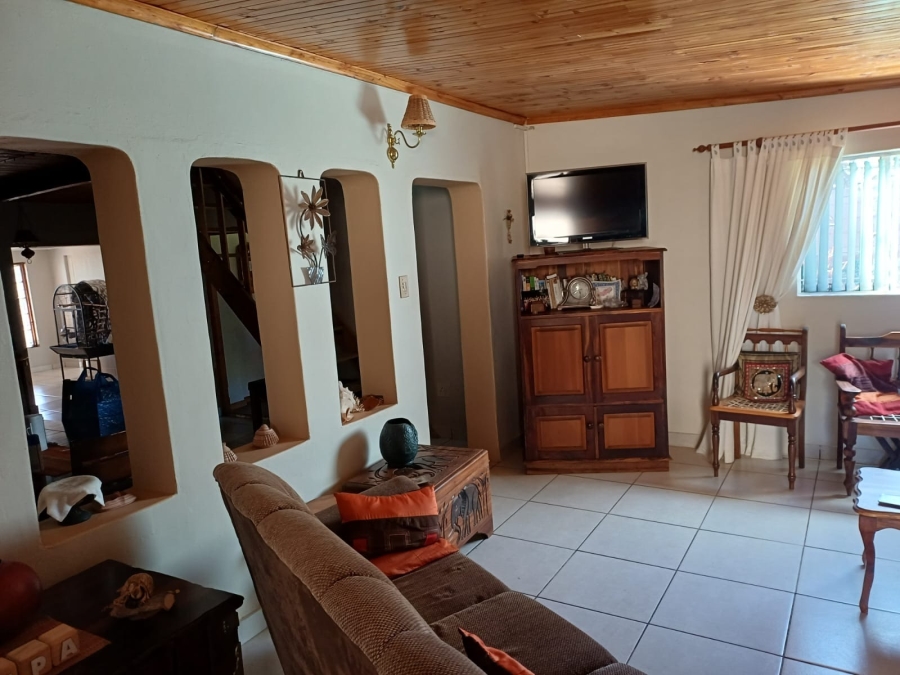 6 Bedroom Property for Sale in Vredenburg Western Cape